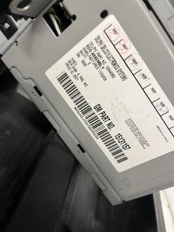 Radio From 2016 Chevy Silverado 3500 