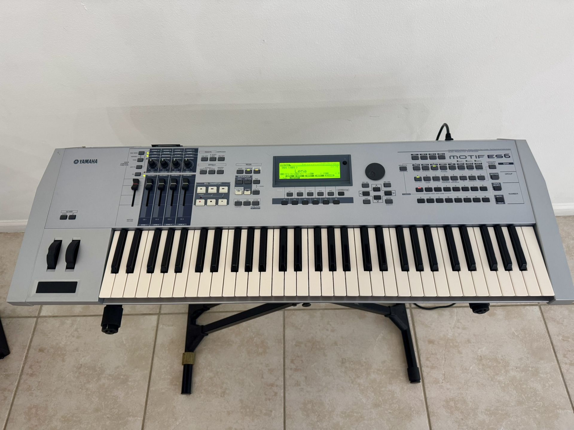 Yamaha MOTIF ES6