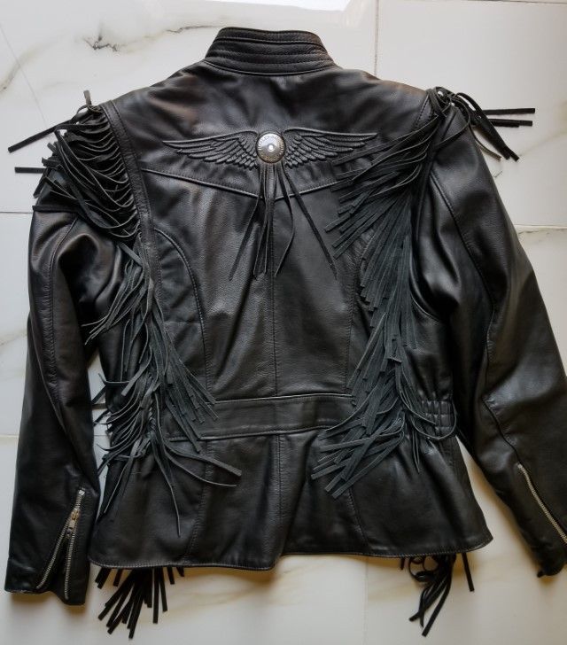 Super cute Harley Davidson motorcycle fringed leather jacket Size M