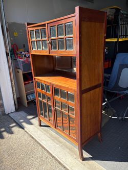 1900’s - 1920’s Vintage Arts & Crafts / Mission-Style Glass Cabinet