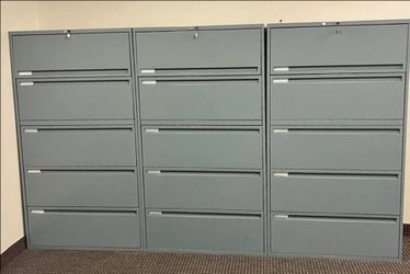 Latral Filing Cabinet With keys