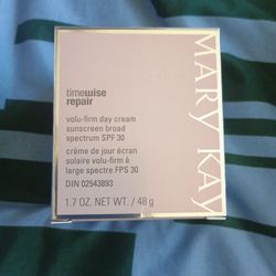 Mari Kay Crema De Dia  Day Cream