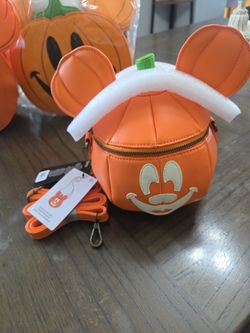 Pumkin cross body glow in the dark