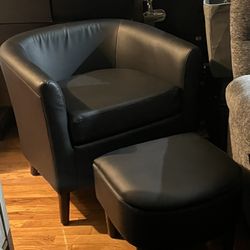 Barrel Accent Chair In Premium Glossy Black Leather With Storage Ottoman