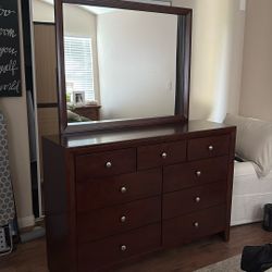 Dresser & Mirror  - 9 Drawers 