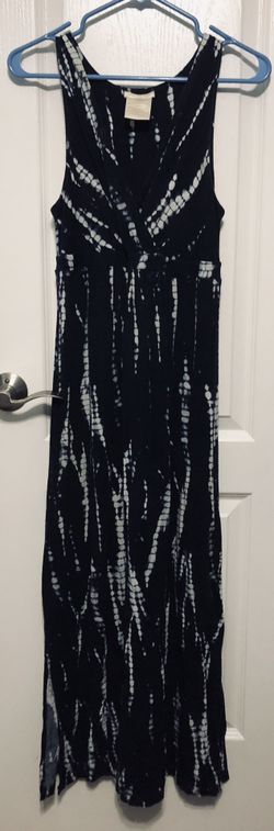 Matty M Long Sleeveless Dress