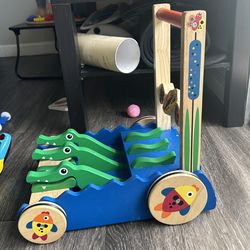 Melissa and Doug walker