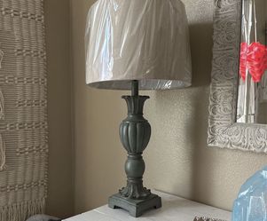 Home Decor- Lamp $10