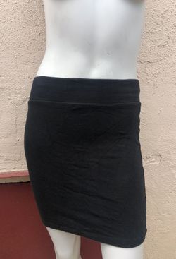 Forever 21 black skirt