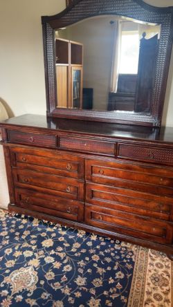 Bedroom set