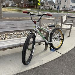 Money Lynch Beastmode 