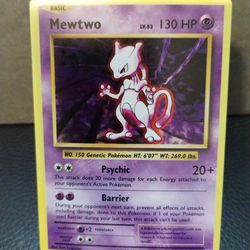 2016 Pokemon Mewtwo Cracked Ice Card