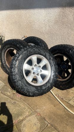 Toyota 4Runner Tires/ Wheels