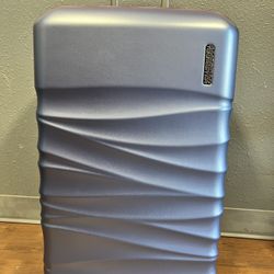 American Tourister Tranquil Hardside checked medium size 24"- Slate Blue