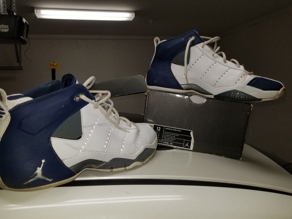 ￼ Air Jordan Shoes | Rare Air Jordan Jumpman Derek Jeter | Color:  Blue/White | Size: 12 for Sale in Rancho Cucamonga, CA - OfferUp