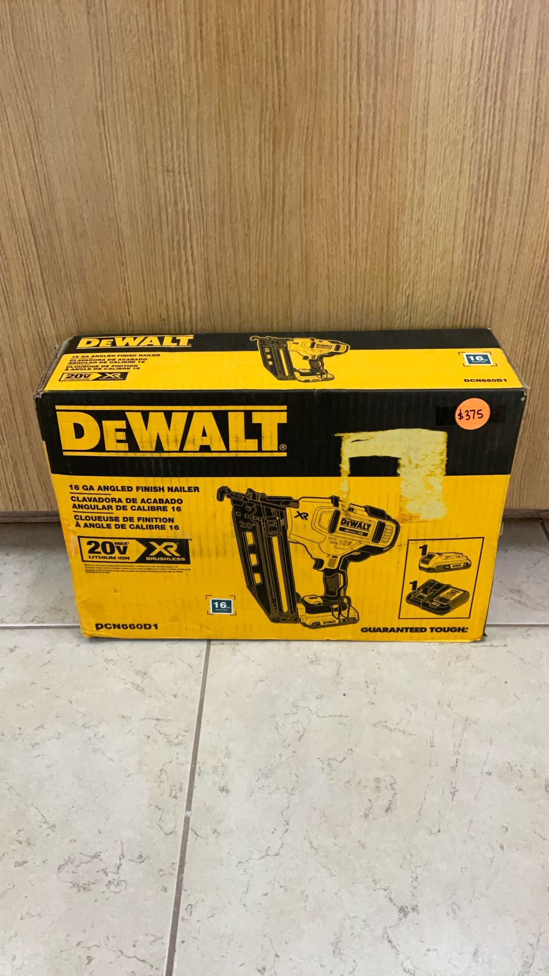 DEWALT DCN660D1 16 GA ANGLED FINISH NAILER.