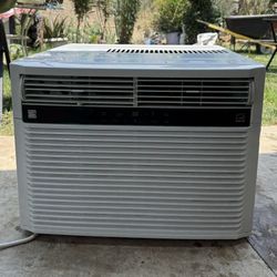 AC Air Conditioner Kenmore Elite worth $600+