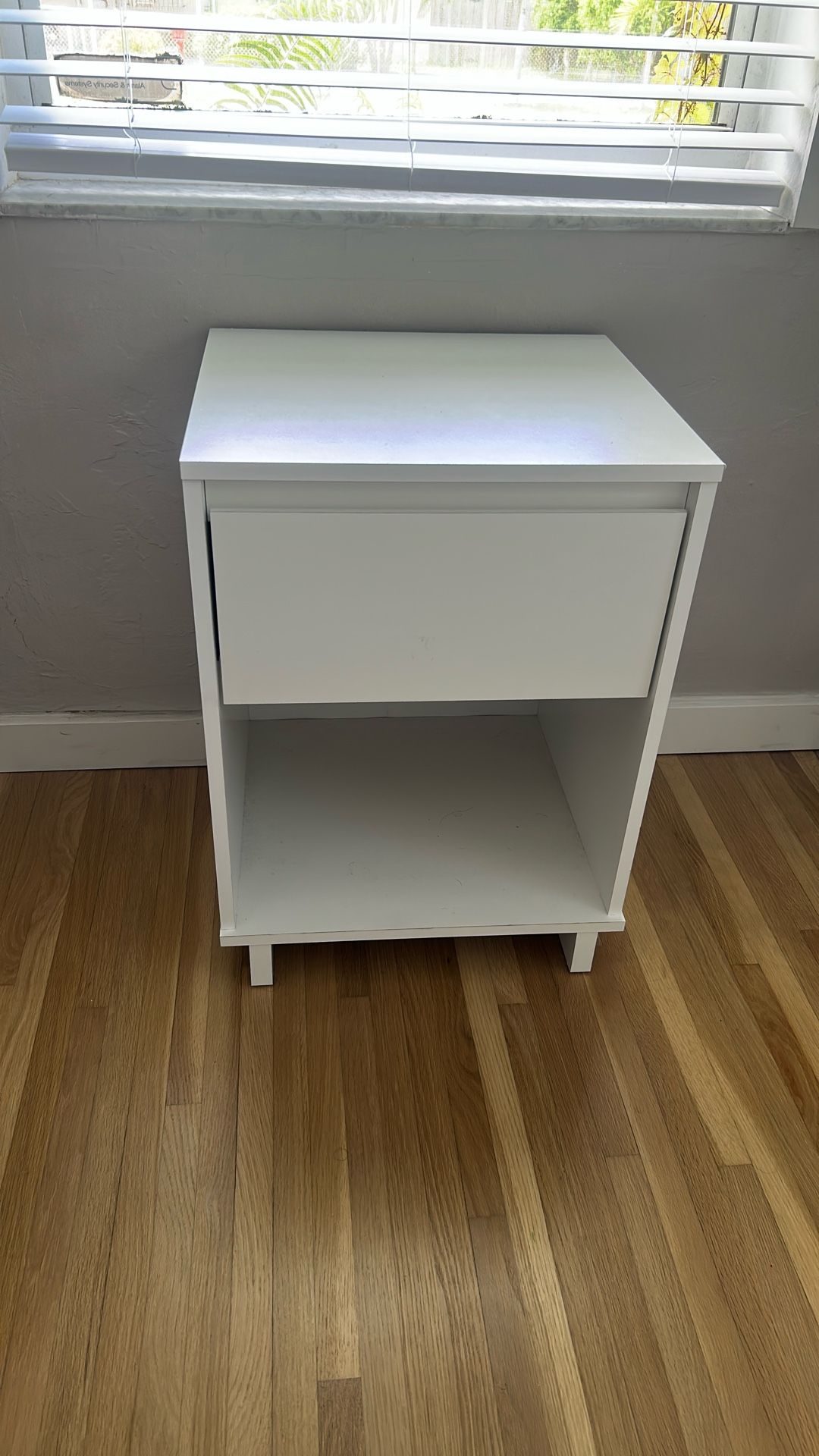Target bedside table/nightstand