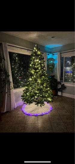HOME ACCENTS HOLIDAY 7.5 ft. Pre-Lit LED Edgewater Pine Artificial Christmas Tree T11 fake tree