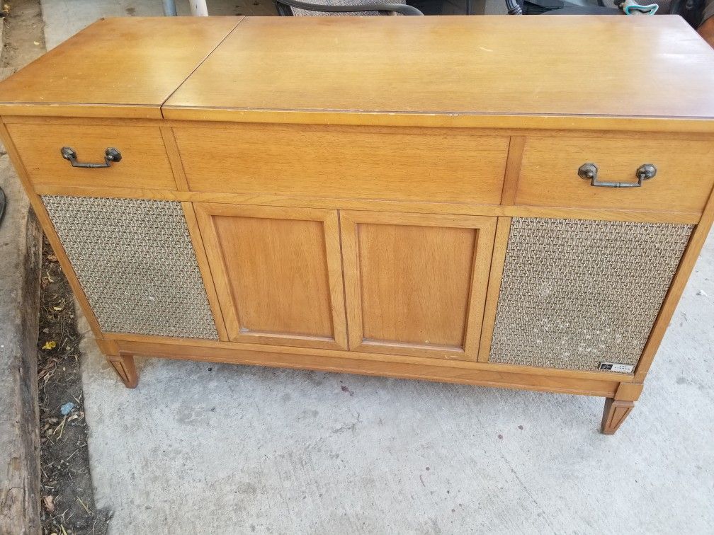 1964 Vintage Fisher Philharmonic Console Turntable
