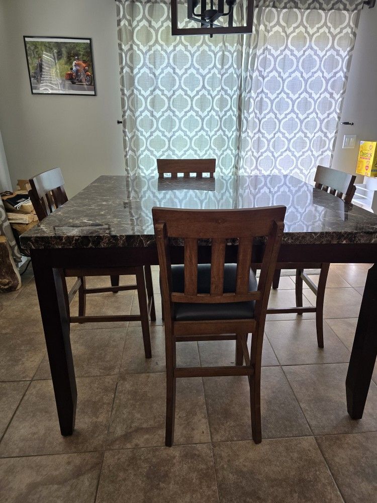Bar Height Dining Room Table & 4 Chairs