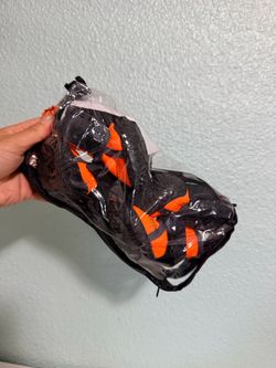 Dog shoes