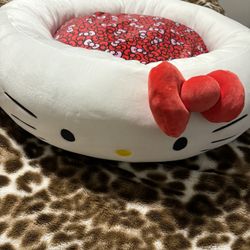 Hello Kitty Pet Bed 
