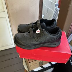 New Balance Men's 577 V1 Hook and Loop Shoes Size 11