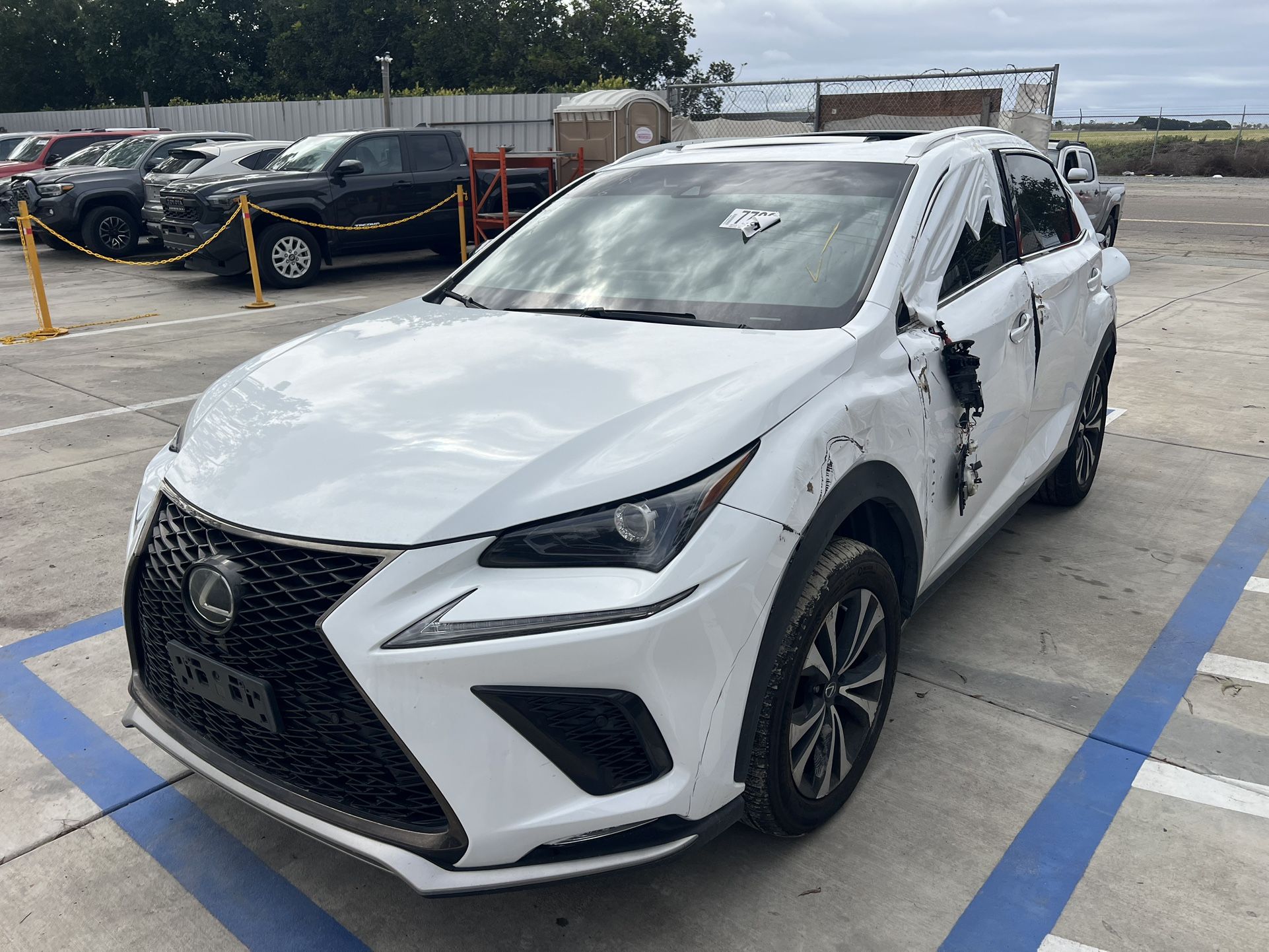 2019 Lexus Nx300 Nx200T For Part Only