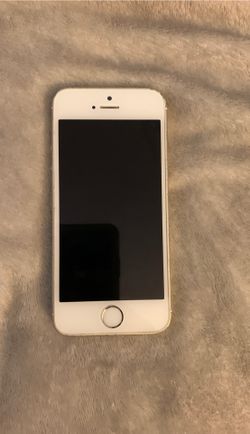 iPhone SE (doesn’t turn on)