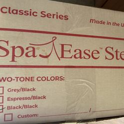 Hot Tub: Spa Stairs 