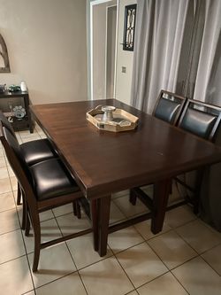 Dinning Table