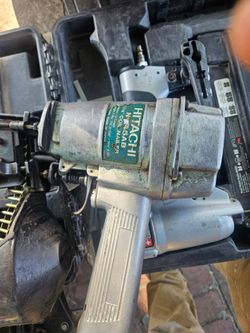 Roofing coil nailer