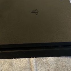 PS4 With Gold Controller And 3 Games