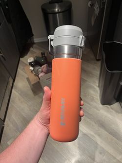 Stanley Travel Mug 24oz