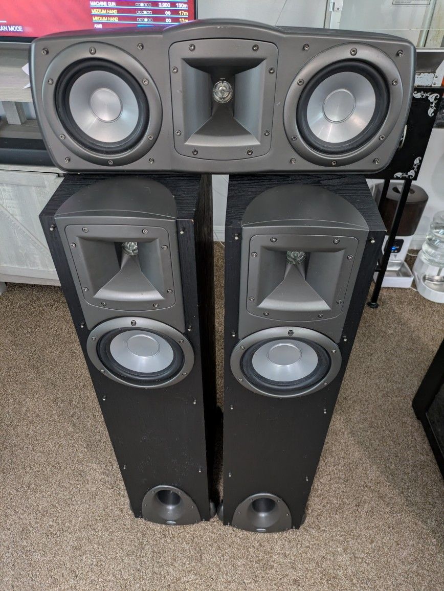 Klipsch Floor standing Speakers And Center Chanel