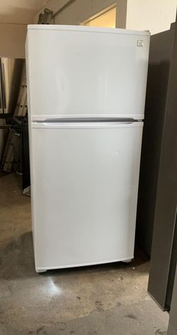 Kenmore Top Mount White Refrigerator
