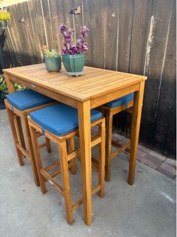 Outdoor patio table - Acacia Wood Bar Table Set