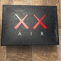 Kaws Jordan’s Retro 4s 9.5