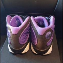 Jordan 13s Black and purple Size 11c