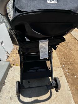Stroller britax 100$