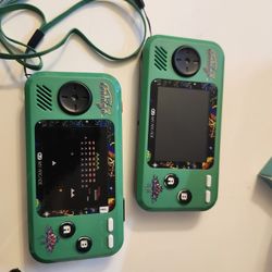 Vintage/Retro Style Video Game, Handheld