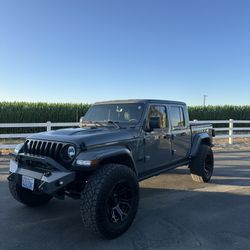2023 Jeep Gladiator