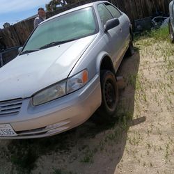 1999toyota camary.