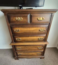Large Ethan Allen Dresser
