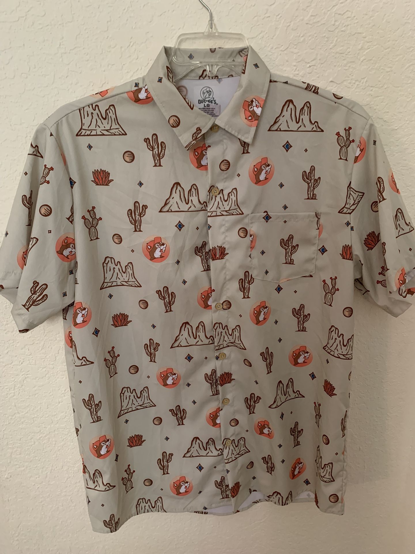 Buc-ees Short Sleeve Desert Quick Dry Button Down Shirt Men's Large