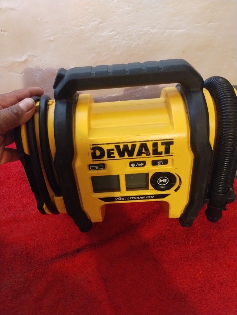 20 Volt Dwalt Inflador Tool Only $$80