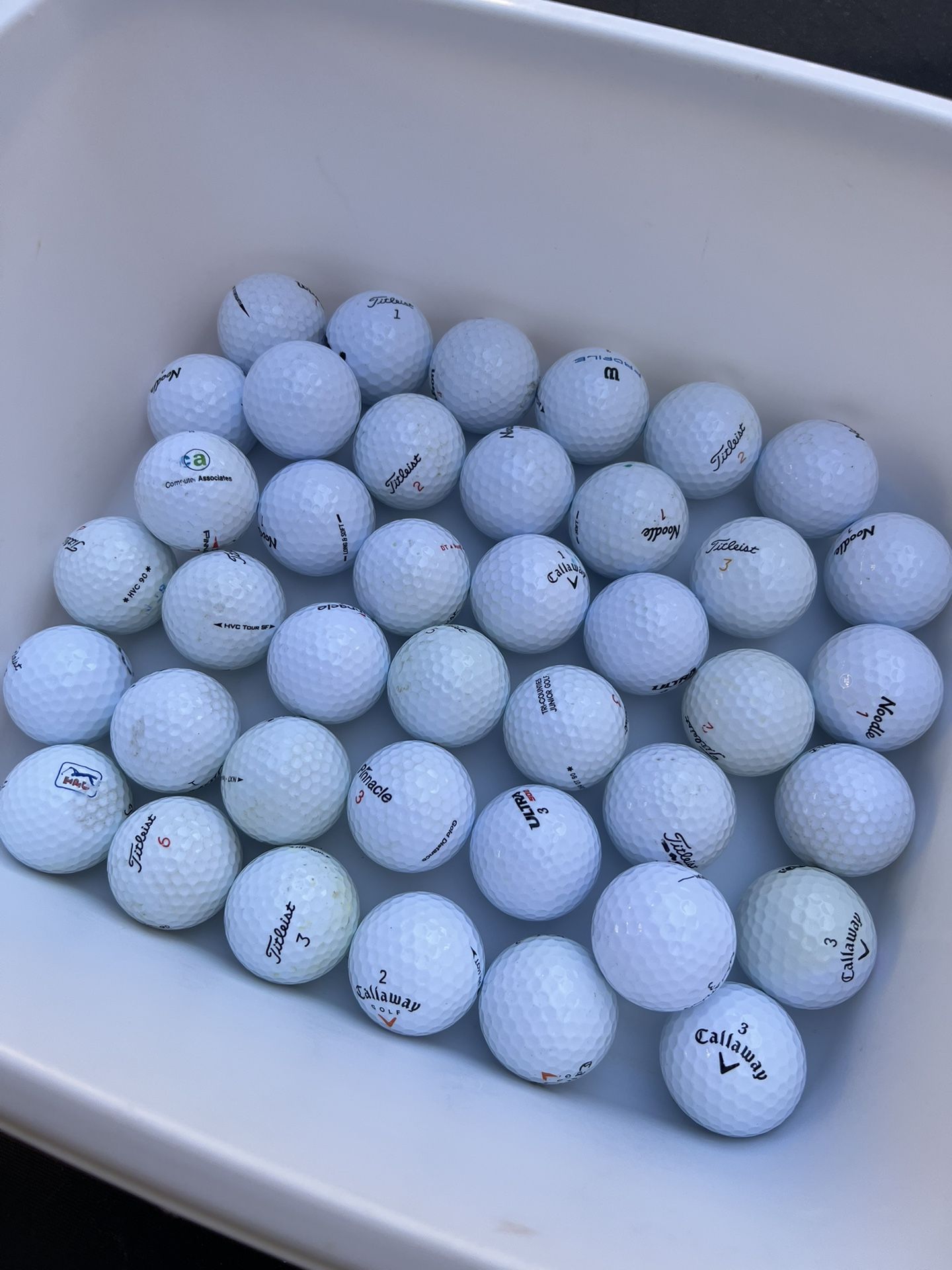 40 Clean Golf Balls