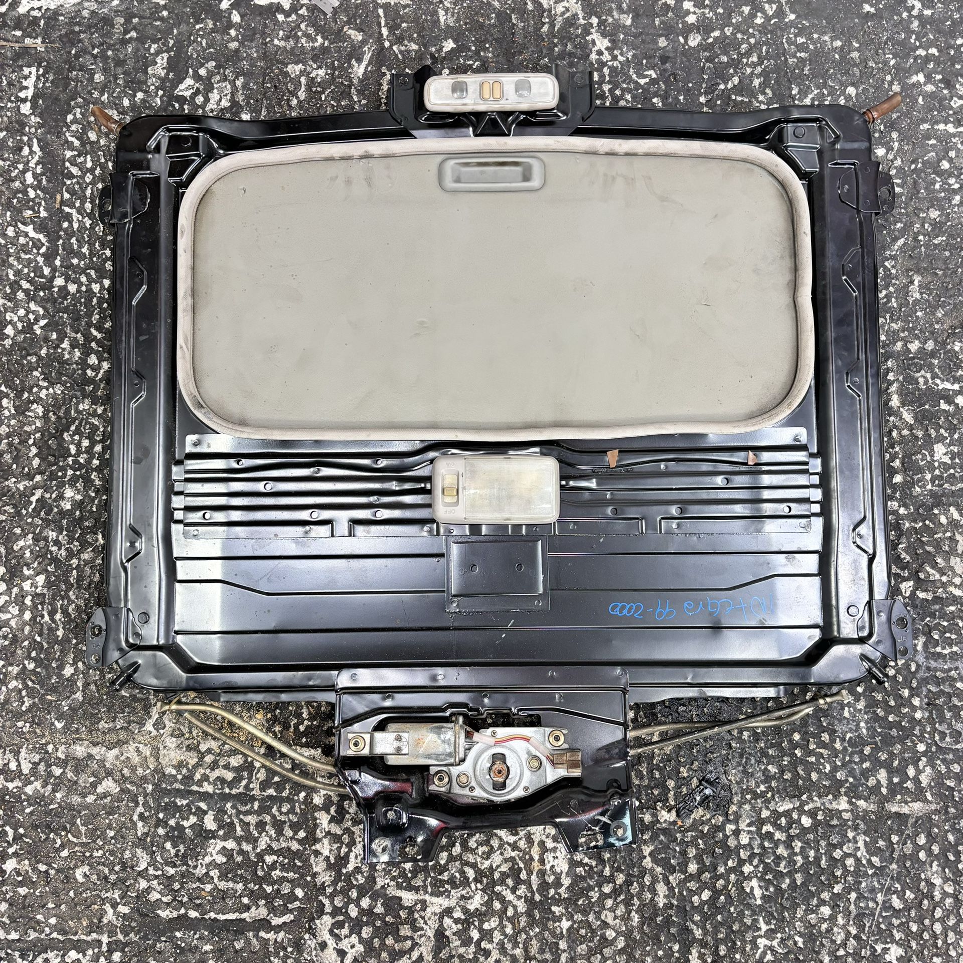 94-01 ACURA INTEGRA SUNROOF GLASS COMPLETE ( PART )