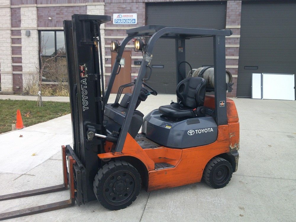 Toyota 5000 LB. Capacity Cushion Propane Forklift 